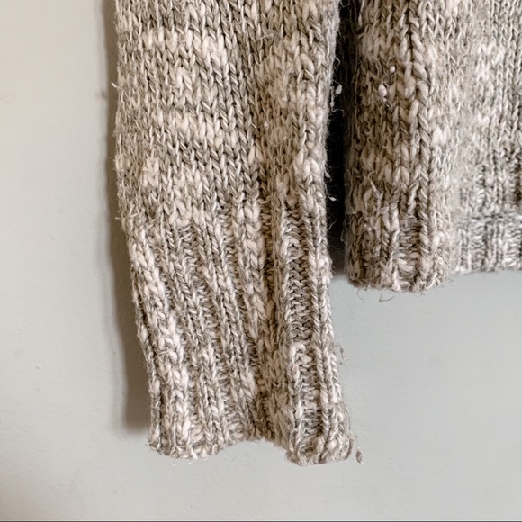 Chaps • Open Knit V-Neck Sweater - Picture 3 of 6